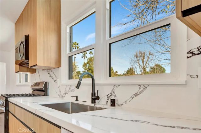23635 Marylee st, Woodland Hills, CA 91367