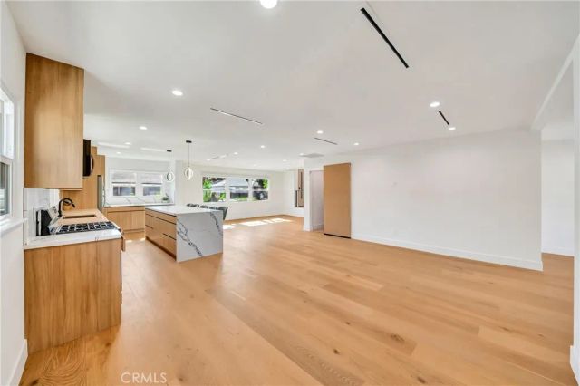 23635 Marylee st, Woodland Hills, CA 91367