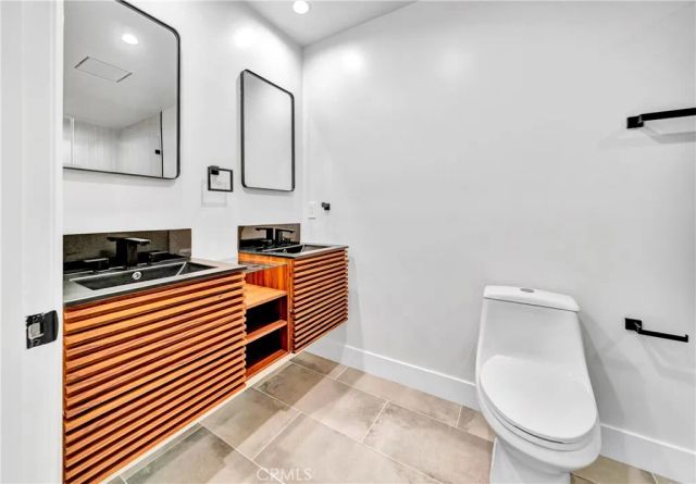 23635 Marylee st, Woodland Hills, CA 91367