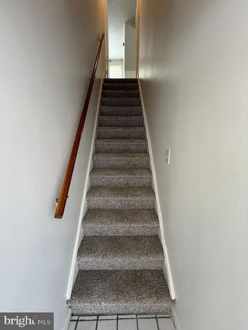 310 SILVERBROOK DR, Wilmington, DE 19804