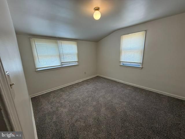 310 SILVERBROOK DR, Wilmington, DE 19804