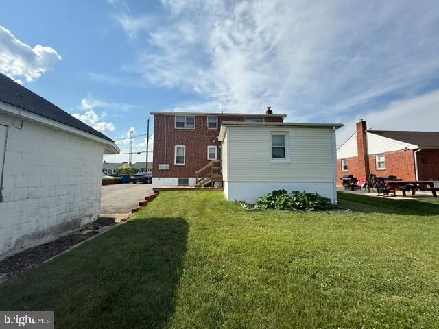 310 SILVERBROOK DR, Wilmington, DE 19804