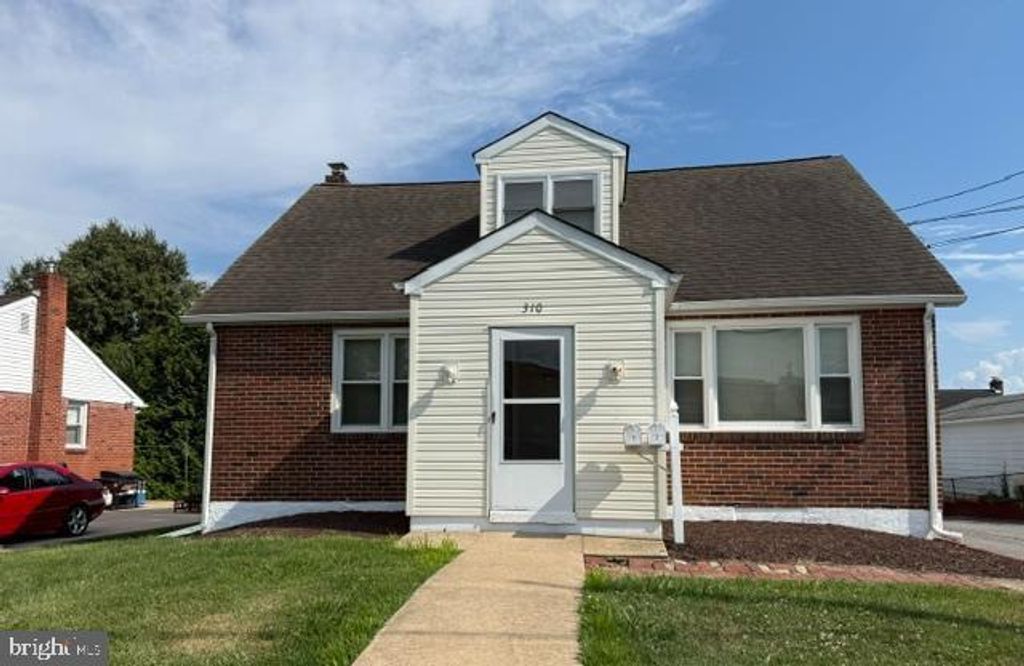 310 SILVERBROOK DR, Wilmington, DE 19804