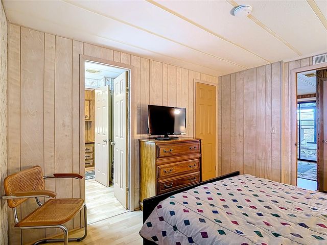 6561 CHINABERRY DR NE, Winter Haven, FL 33881