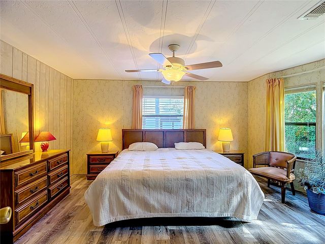 6561 CHINABERRY DR NE, Winter Haven, FL 33881