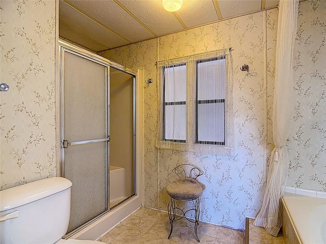 6561 CHINABERRY DR NE, Winter Haven, FL 33881