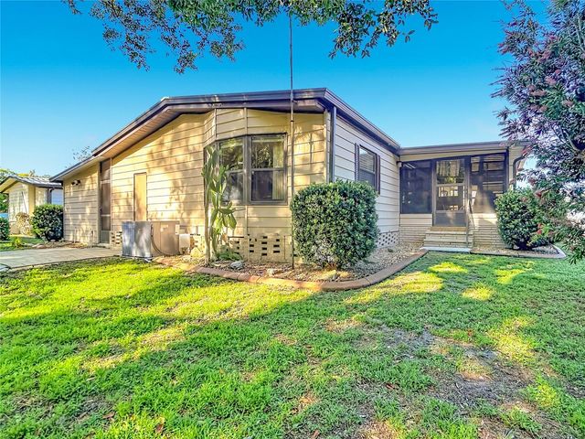 6561 CHINABERRY DR NE, Winter Haven, FL 33881