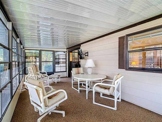 6561 CHINABERRY DR NE, Winter Haven, FL 33881