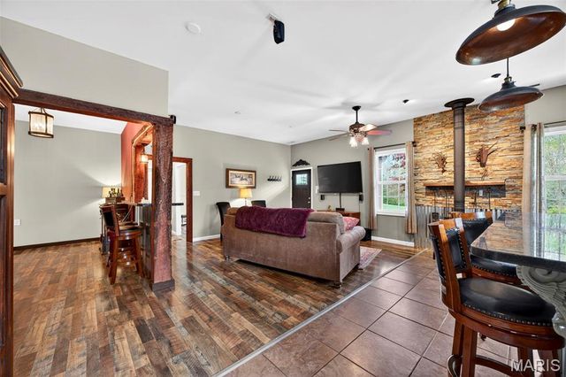 16731 Baumann Lane, Warrenton, MO 63383