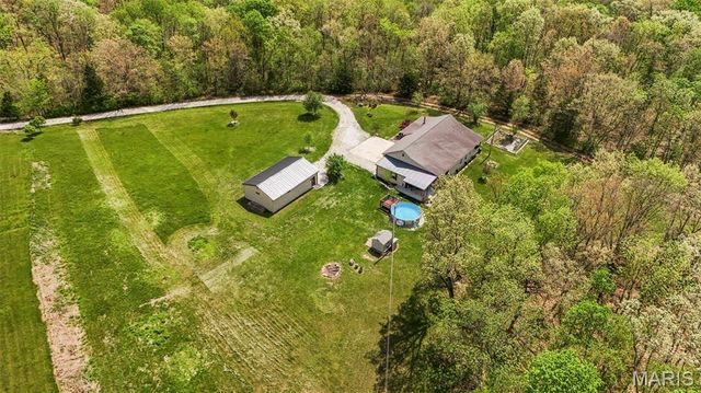 16731 Baumann Lane, Warrenton, MO 63383
