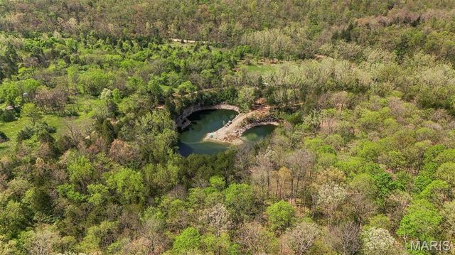16731 Baumann Lane, Warrenton, MO 63383