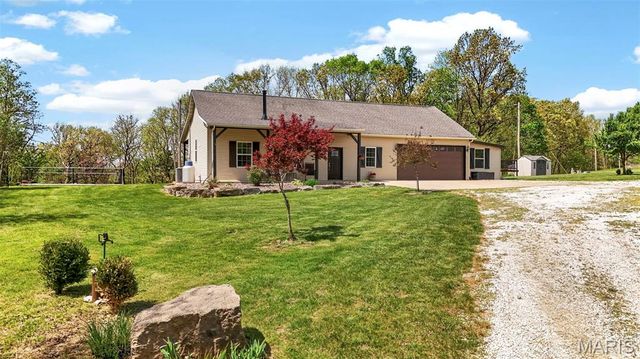 16731 Baumann Lane, Warrenton, MO 63383