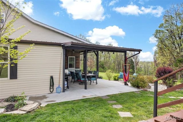 16731 Baumann Lane, Warrenton, MO 63383