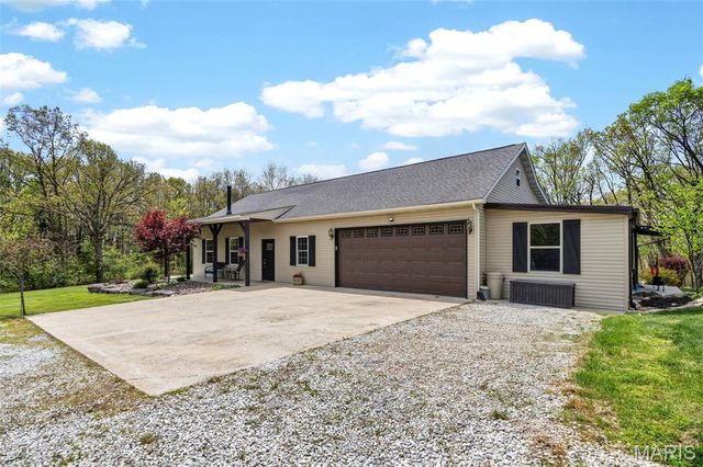 16731 Baumann Lane, Warrenton, MO 63383