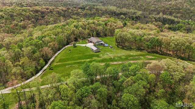 16731 Baumann Lane, Warrenton, MO 63383