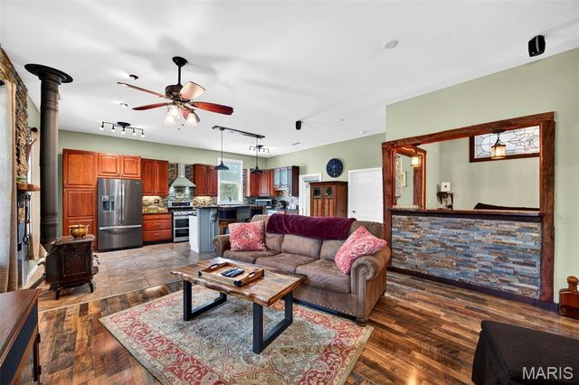16731 Baumann Lane, Warrenton, MO 63383