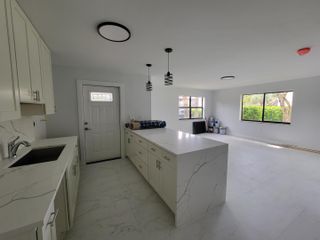 240 SW 7th Street 9, Boca Raton, FL 33432