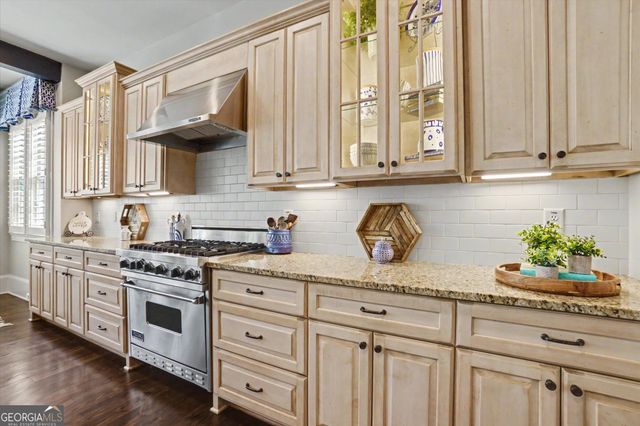 407 Latimer Street, Woodstock, GA 30188