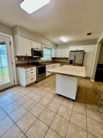 2609 E 98TH AVENUE, Tampa, FL 33612