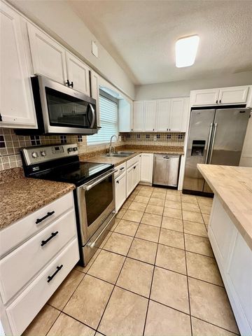 2609 E 98TH AVENUE, Tampa, FL 33612