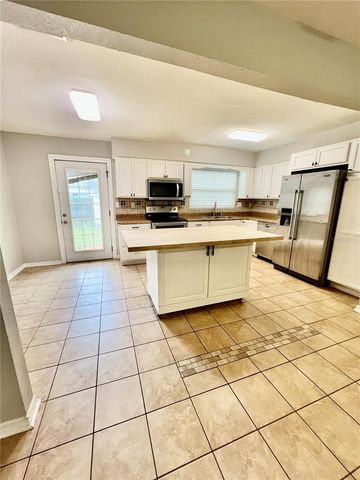 2609 E 98TH AVENUE, Tampa, FL 33612
