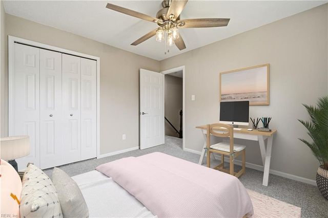 3805 Meadowbridge LN, Virginia Beach, VA 23452