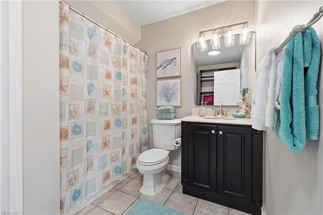 3805 Meadowbridge LN, Virginia Beach, VA 23452