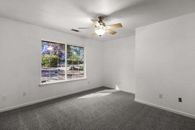 16840 Hawthorne Avenue, Anderson, CA 96007