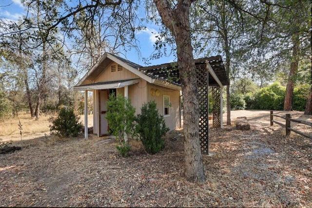 16840 Hawthorne Avenue, Anderson, CA 96007