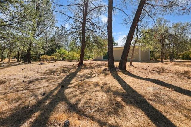 16840 Hawthorne Avenue, Anderson, CA 96007