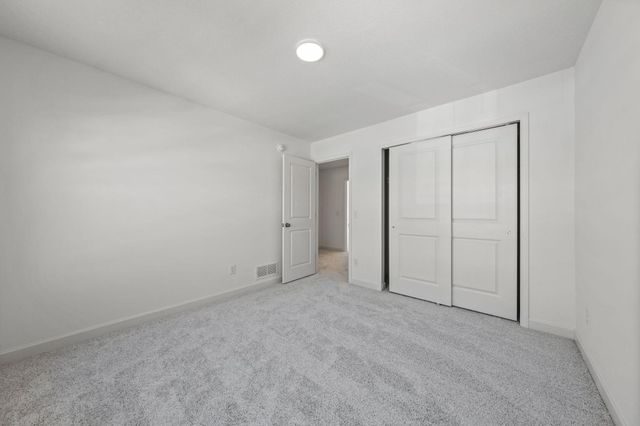 11046 203rd Street W, Lakeville, MN 55044