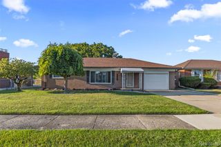 17037 Stricker Avenue, Eastpointe, MI 48021