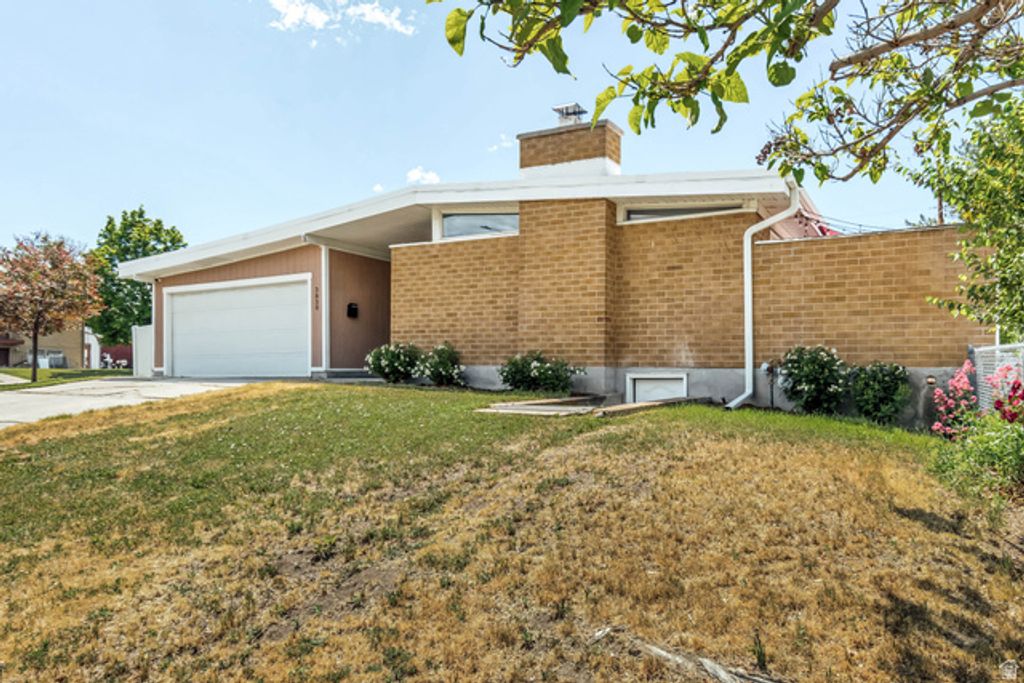 Image 2 of property listing at 3830 S MARKET ST, West Valley City, UT 84119