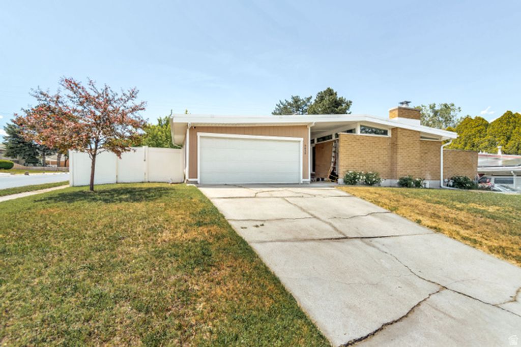 Image 4 of property listing at 3830 S MARKET ST, West Valley City, UT 84119