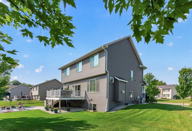 625 Kadler Avenue NE, Hanover, MN 55341