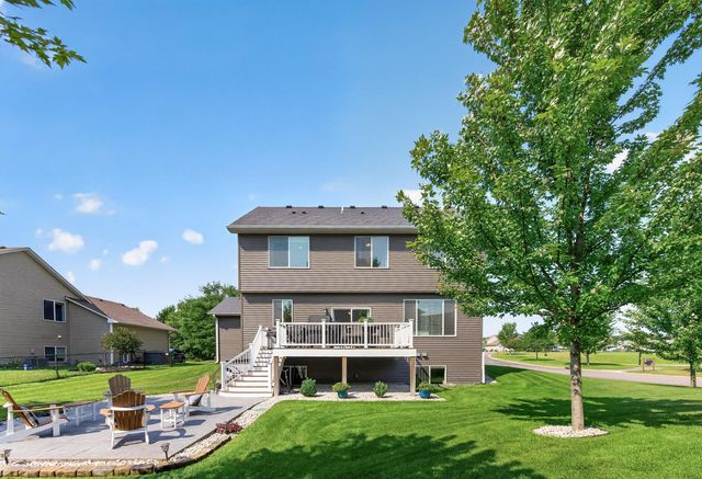 625 Kadler Avenue NE, Hanover, MN 55341