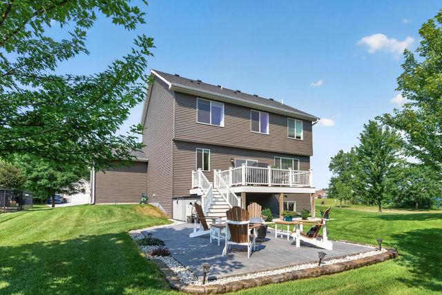 625 Kadler Avenue NE, Hanover, MN 55341