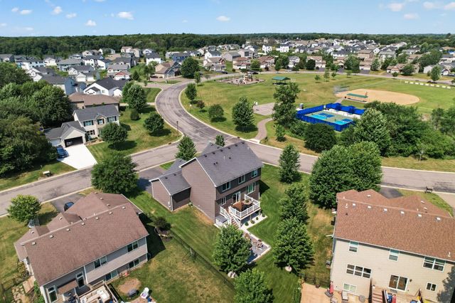 625 Kadler Avenue NE, Hanover, MN 55341