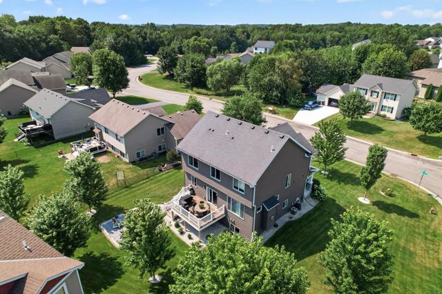 625 Kadler Avenue NE, Hanover, MN 55341