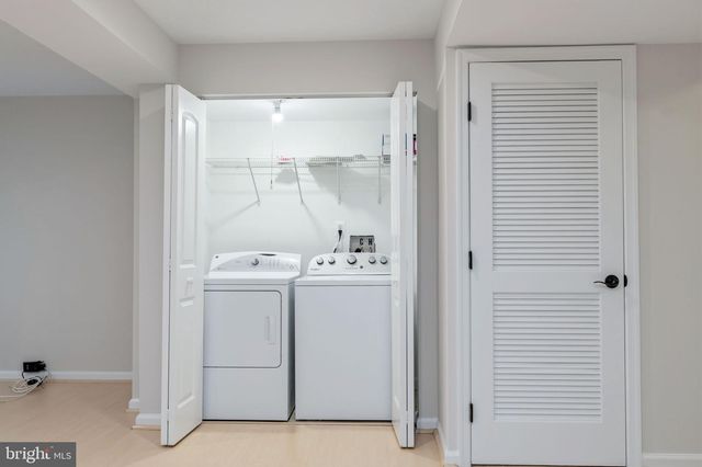 15720 VIEWPOINT CIR, Dumfries, VA 22025