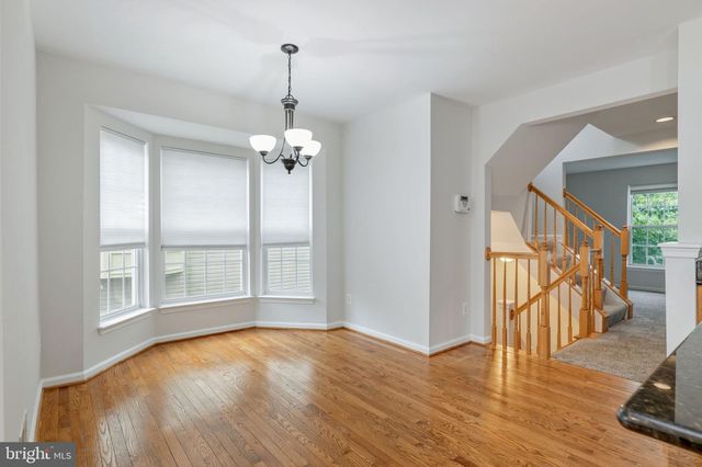 15720 VIEWPOINT CIR, Dumfries, VA 22025