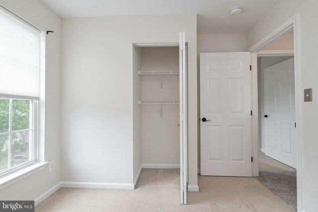 15720 VIEWPOINT CIR, Dumfries, VA 22025