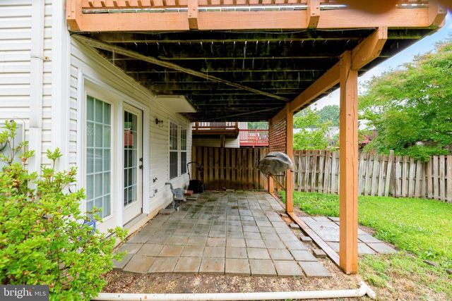 15720 VIEWPOINT CIR, Dumfries, VA 22025