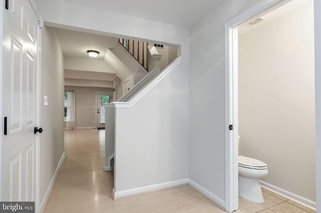 15720 VIEWPOINT CIR, Dumfries, VA 22025