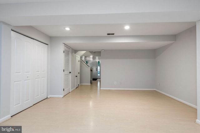 15720 VIEWPOINT CIR, Dumfries, VA 22025