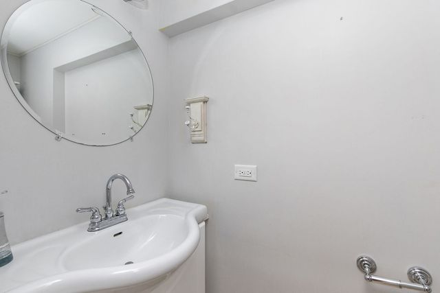 623 Pauline Court, Gilberts, IL 60136