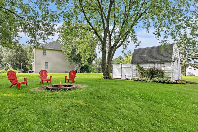 623 Pauline Court, Gilberts, IL 60136
