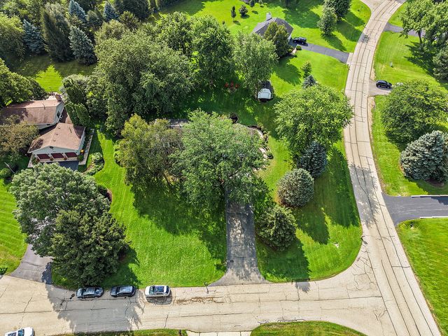 623 Pauline Court, Gilberts, IL 60136