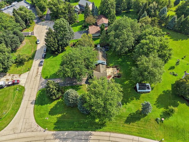 623 Pauline Court, Gilberts, IL 60136