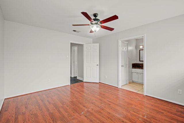14339 Foxford Way, Houston, TX 77015